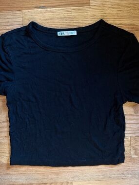ZARA Black Short Crewneck Crop Top